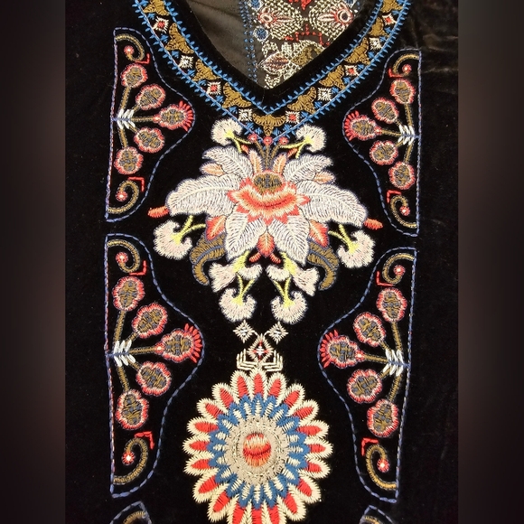 NWT Paparazzi Size XL V Neck Embroidered Long Sleeve Sweater Top Boho Western - Picture 11 of 13